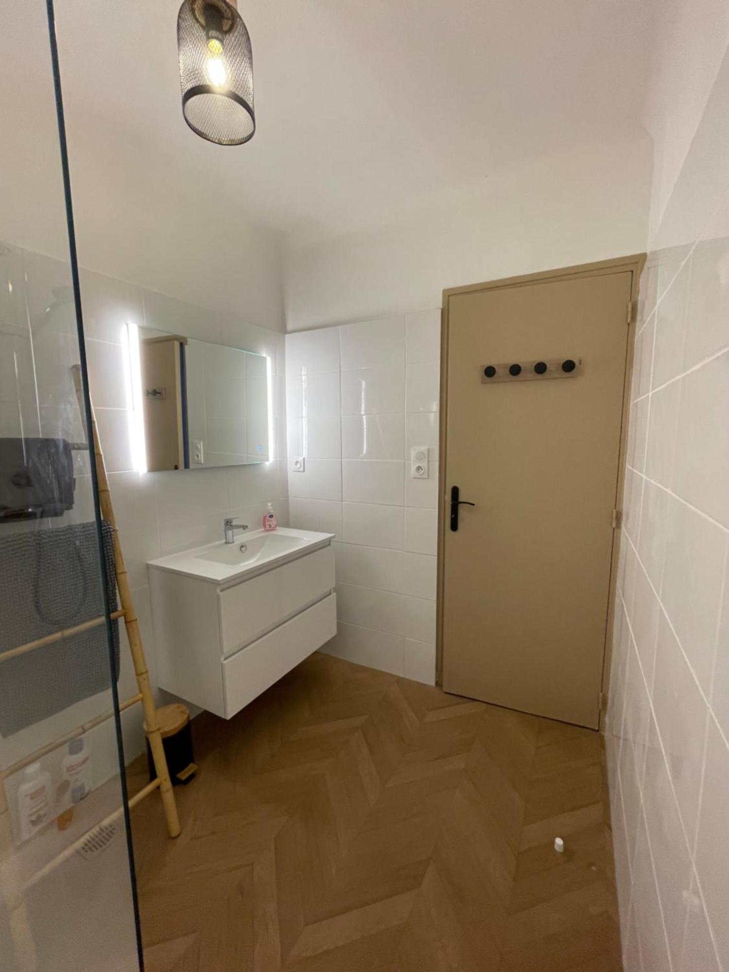 Spacieux Appartement Avec Balcon Narbonne Dış mekan fotoğraf